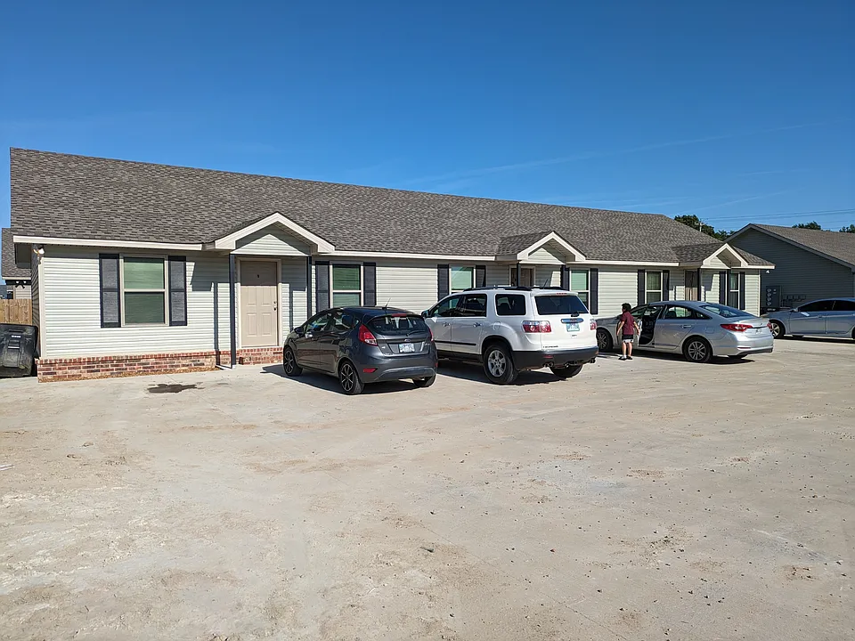 1328 Industrial Park Dr