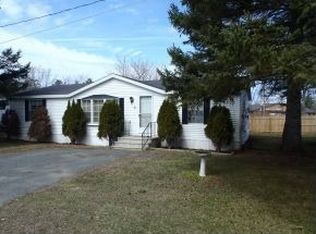 16 Harmony Dr, Woodsville, NH 03785