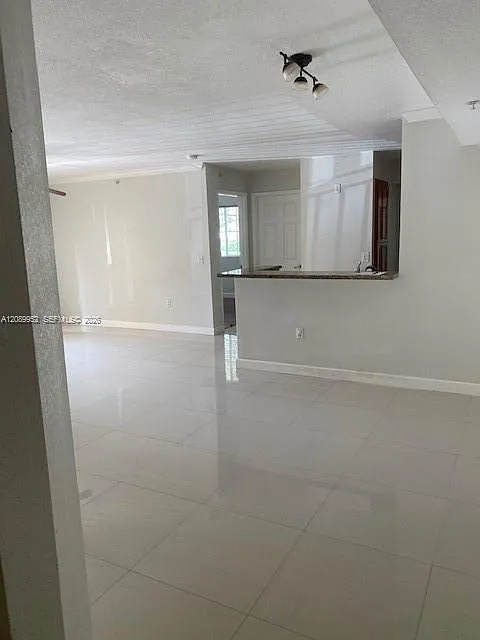 2496 Centergate Dr — Photo 4