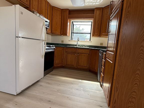 5th image of 4173 Mitzi Dr