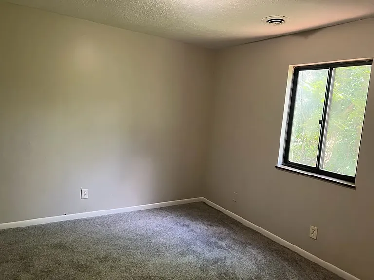 904 Valley View Dr #904A — Photo 7