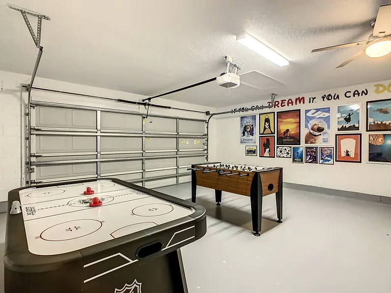 Ella Mae Dr — Photo 20