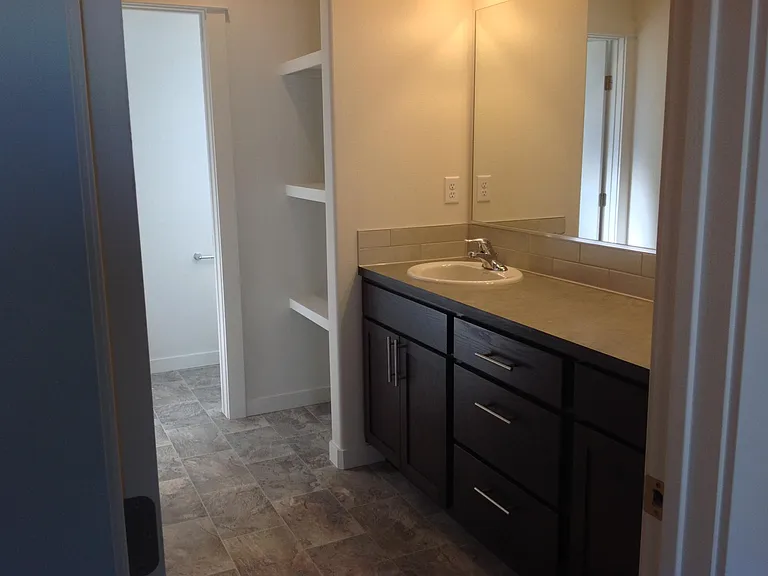 154 S Lawson St — Photo 5