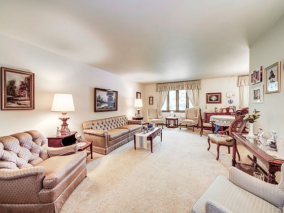 5th image of 14001 Sea Biscuit Ct