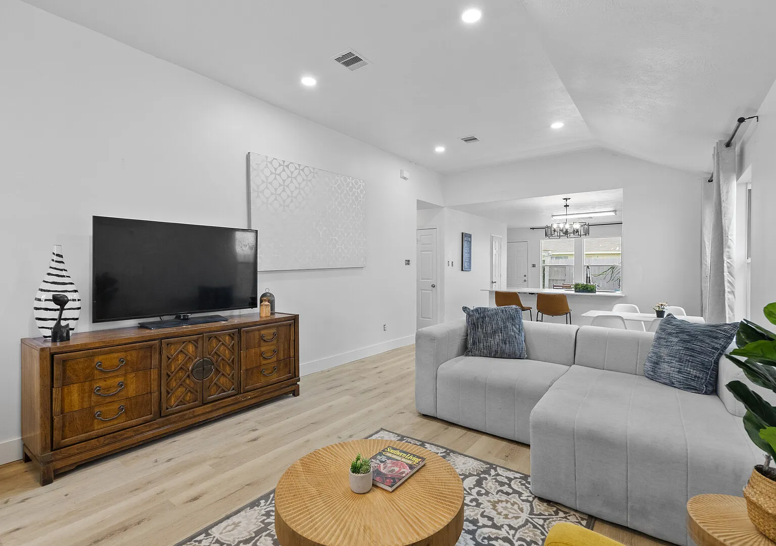 Cozy warm home 4 bds — Photo 3