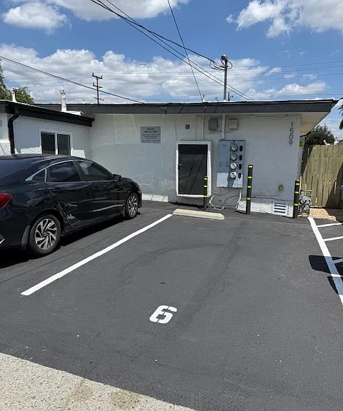 1509 N Hollywood Way #C — Photo 38