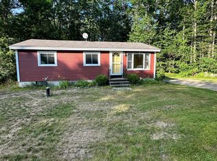 36 Old Mountain Rd, Cape Neddick, ME 03902