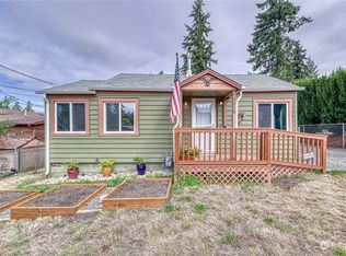 1018 Sheridan Rd, Bremerton, WA 98310