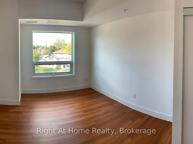 1 Wellington St #308 — Photo 5