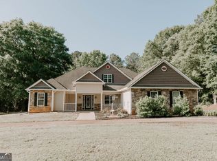 405 Candler Rd, Williamson, GA 30292