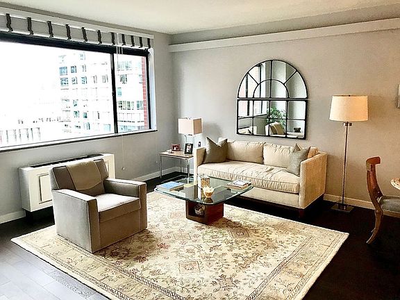 4th image of 45 W 67th St APT 14F