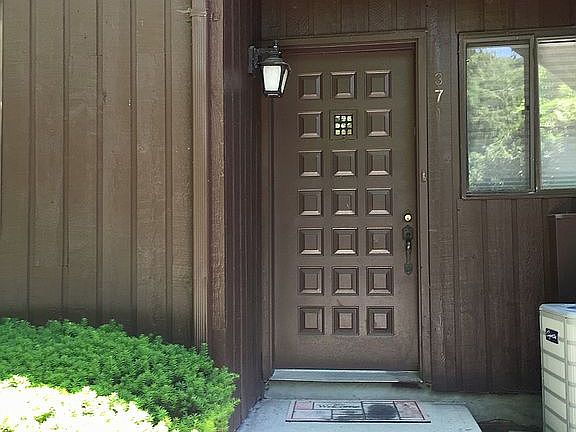 3rd image of 371 N Greeley Ave