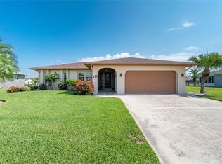 171 Caddy Rd, Rotonda West, FL 33947