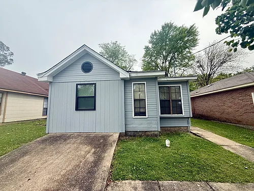 3244 Herbert Dr Photo 1