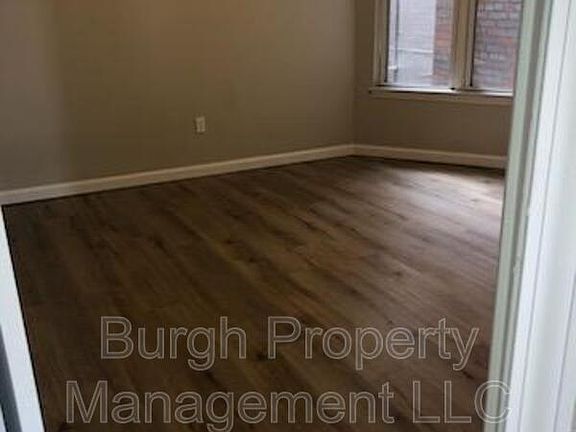 3rd image of 118 W 8th Ave APT 3A