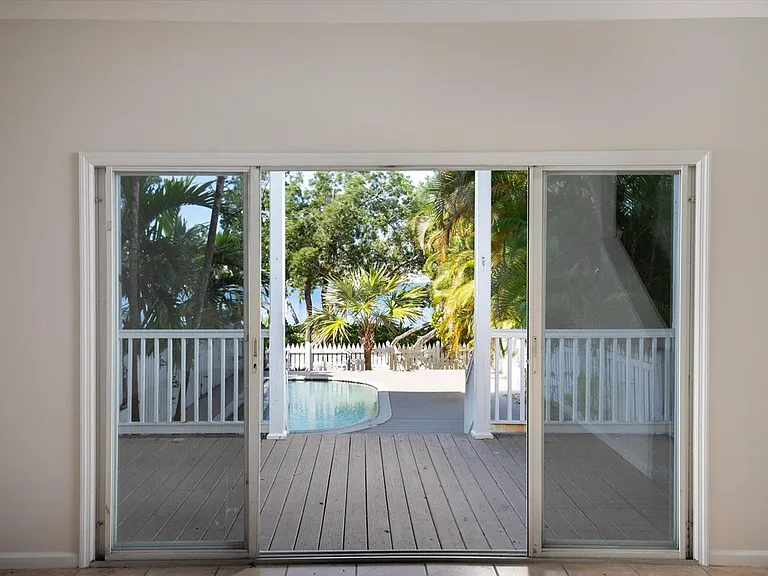 2613 Gulfview Dr — Photo 6