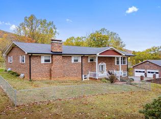 161 Judge Ben Allen Rd, Elizabethton, TN 37643