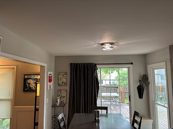3rd image of 5811 W 157th Ter