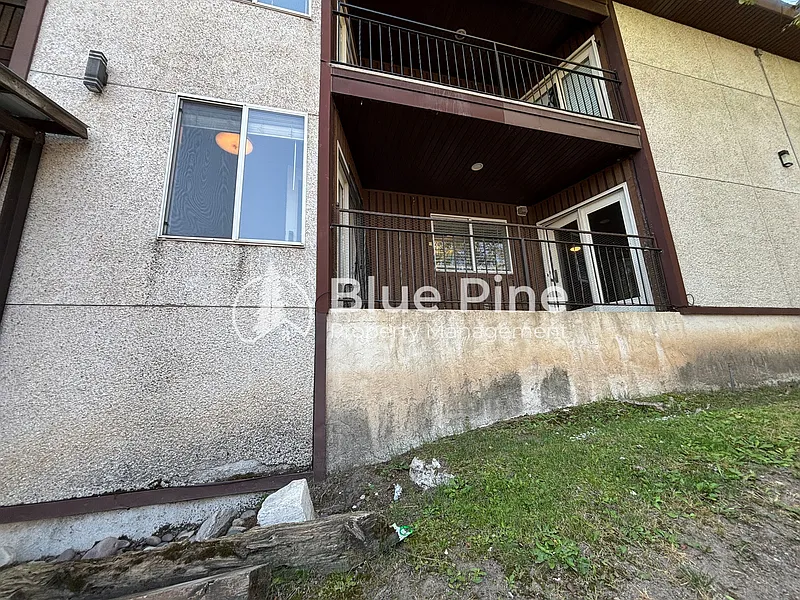 2 bed, 2.0 bath, 1126 sqft, $1,325 — Photo 3