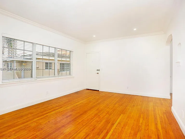 237 Madeira Ave #1 — Photo 15