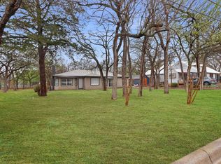 1921 Queen St, Fort Worth, TX 76103