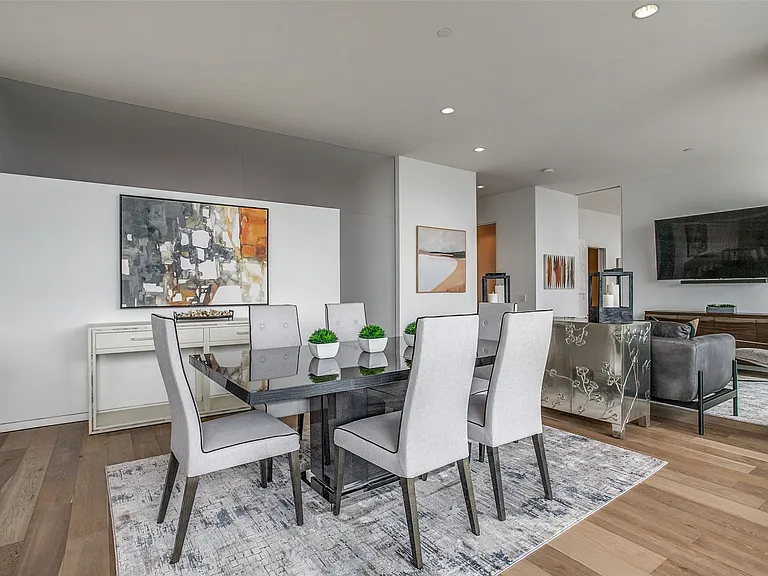 2430 Victory Park Ln #2607 — Photo 10