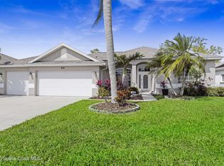 832 Carriage Hill Rd, Melbourne, FL 32940
