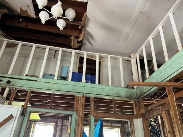 jersey-city-new-jersey-352314854 picture