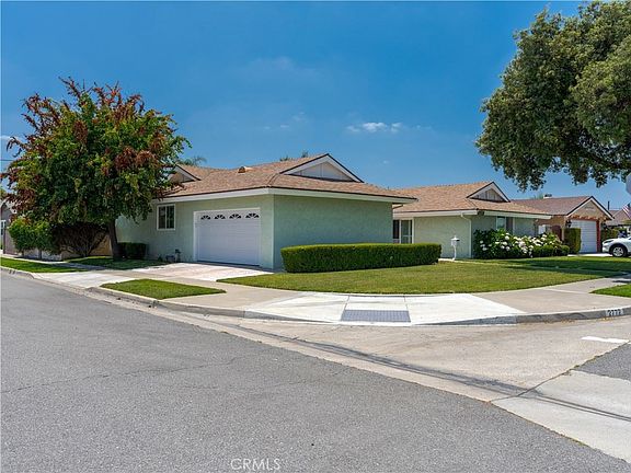 4th image of 2772 W Cornell Pl