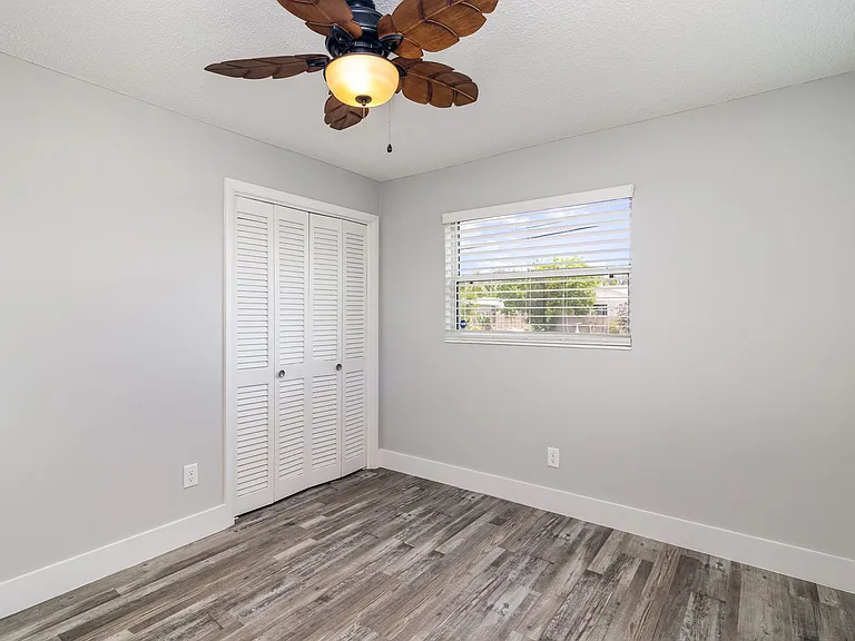 205 Trinidad Dr — Photo 12