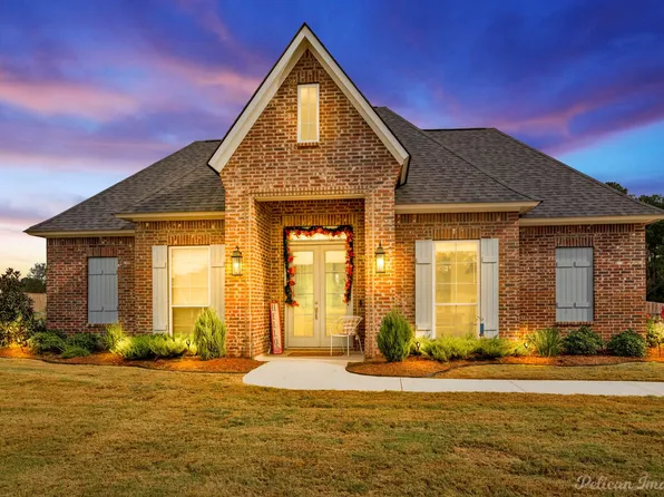 335 Hall Rd, Stonewall, LA 71078