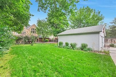 5th image of 4858 S Viewmont St