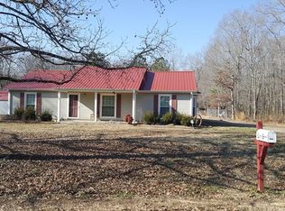 241 Ruby Richardson Dr, Killen, AL 35645