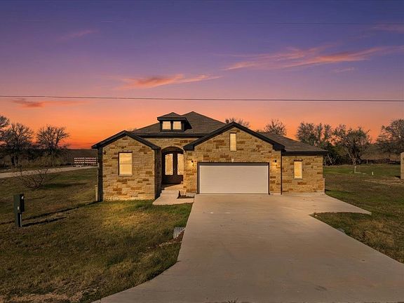 5th image of 217 Gato Rd