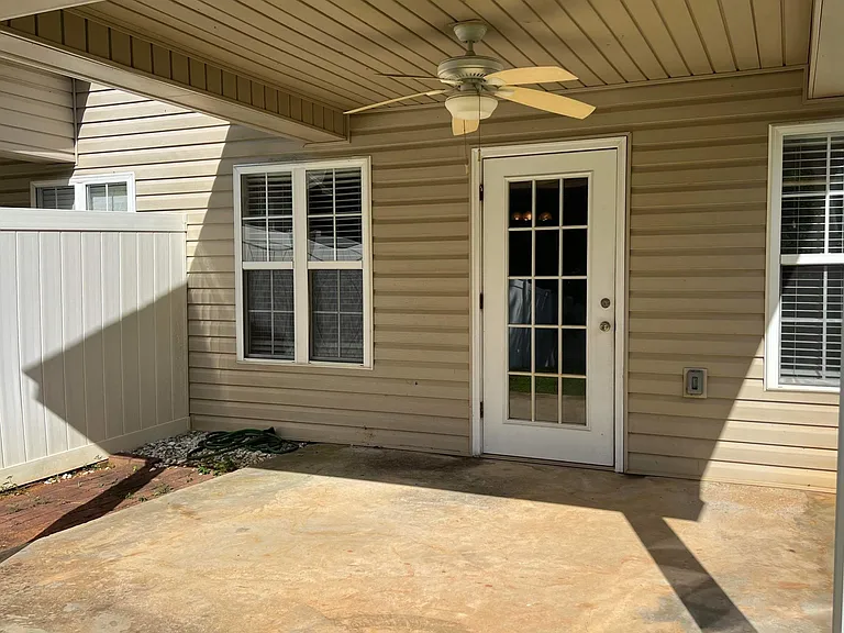 115 Cody Dr — Photo 7
