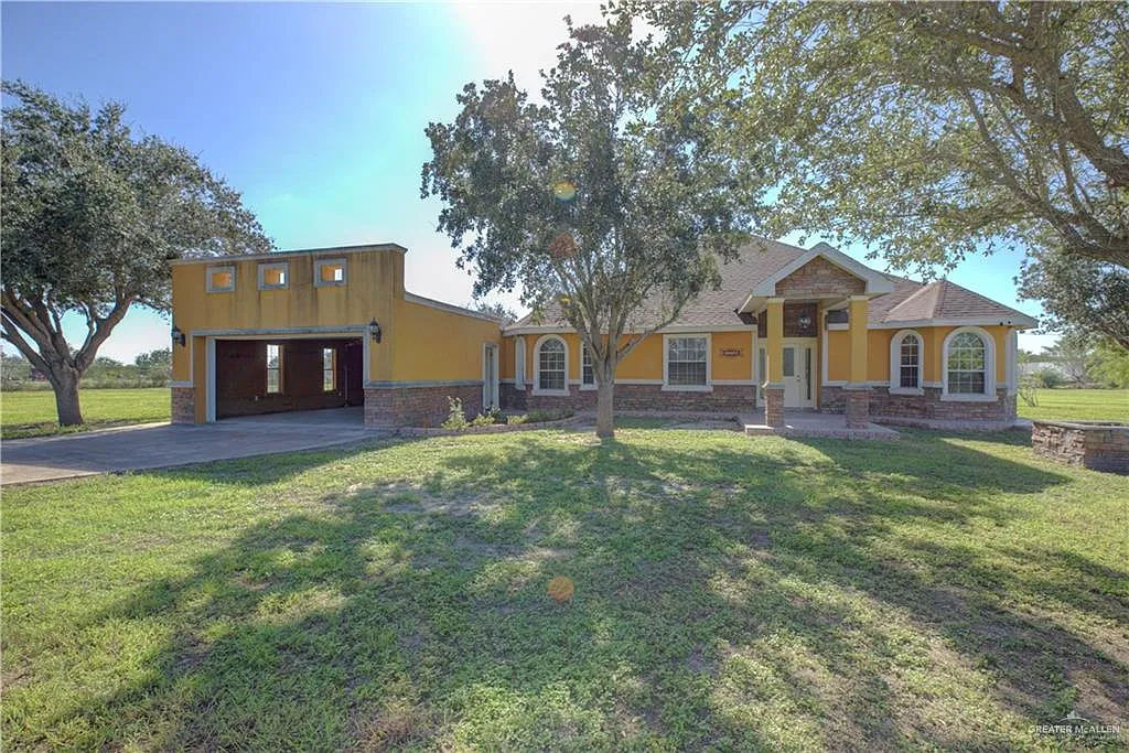 3 bed, 3.0 bath, 2186 sqft, $2,000 — Photo 3
