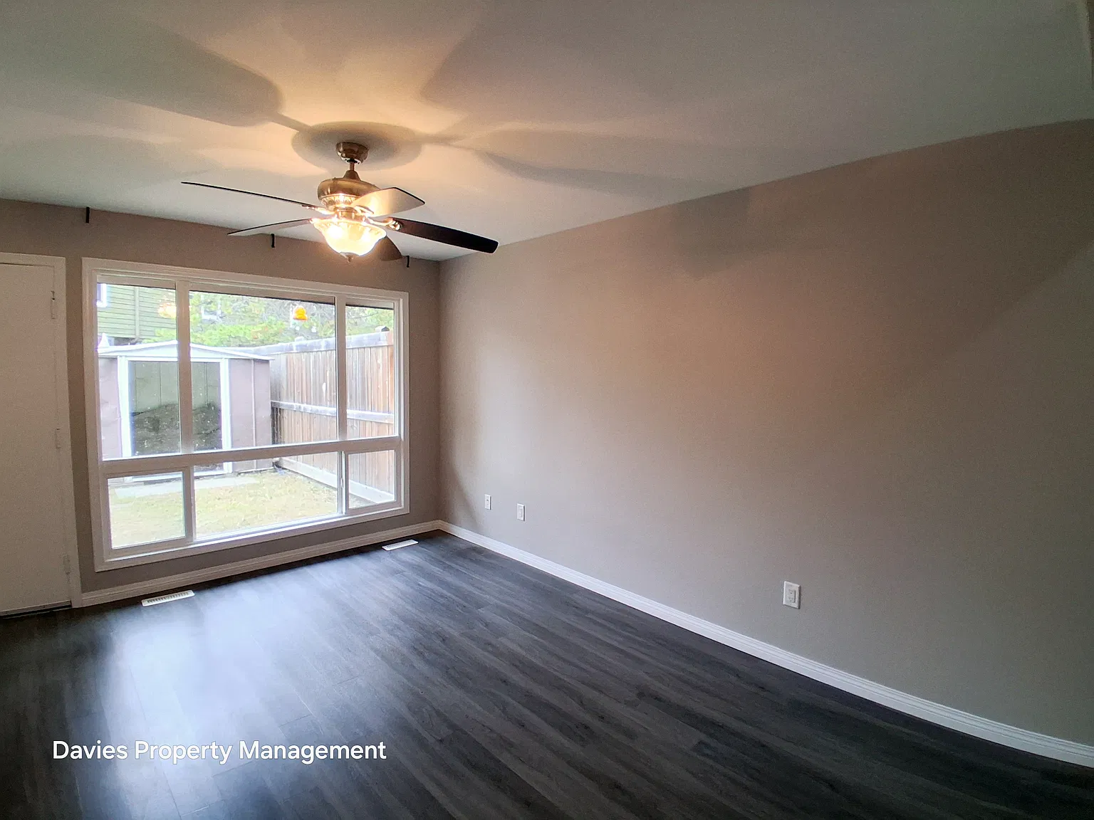 460 Abbottsfield Road NW — Photo 4