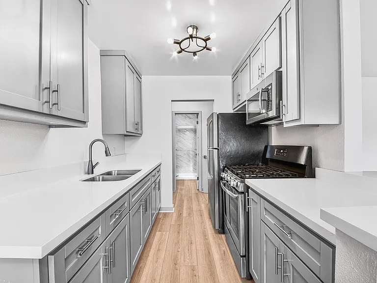 359 East Esther Street — Photo 6