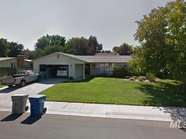 2047 N Fairmeadow Dr, Boise, ID 83704