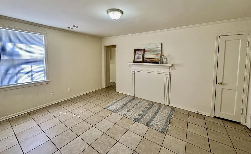 21 Meadowlawn Dr — Photo 4