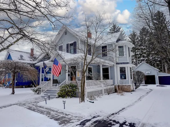 49 Ontario St, Honeoye Falls, NY 14472