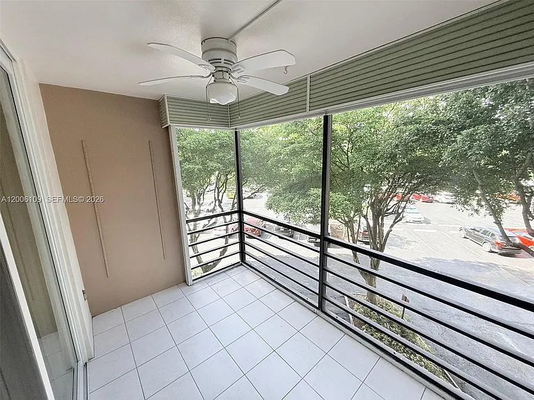 1400 Saint Charles Pl #314 — Photo 20
