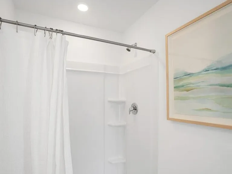 754 Ridgley Dr — Photo 12
