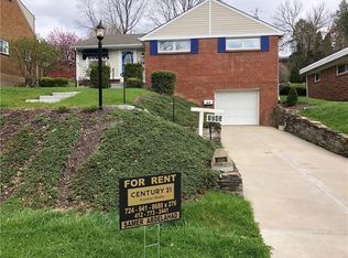 1243 Lakemont Dr, Pittsburgh, PA