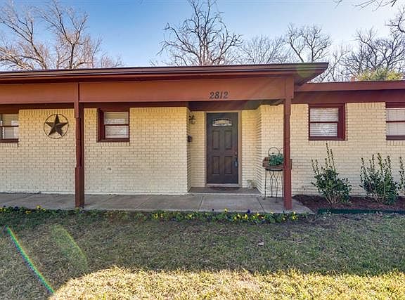4th image of 2812 Cecil Dr