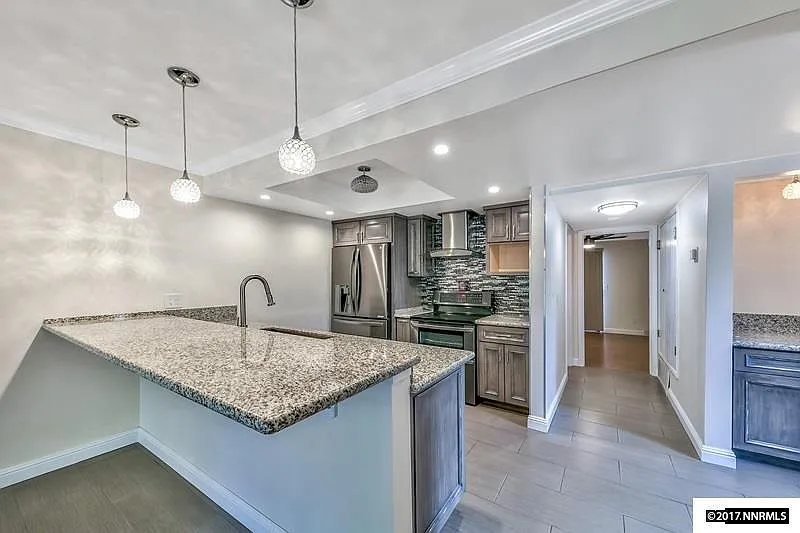 132 Kahle Dr — Photo 2