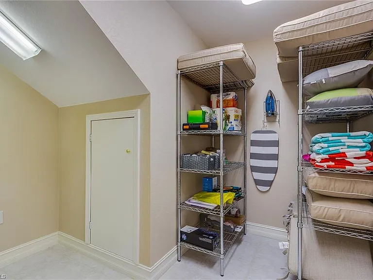 8177 Saratoga Dr #1002 — Photo 23