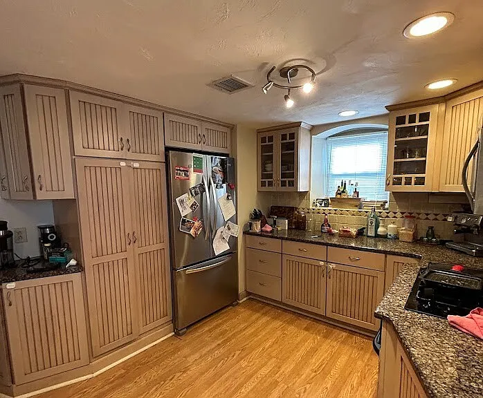14 Cedarcrest Rd — Photo 3