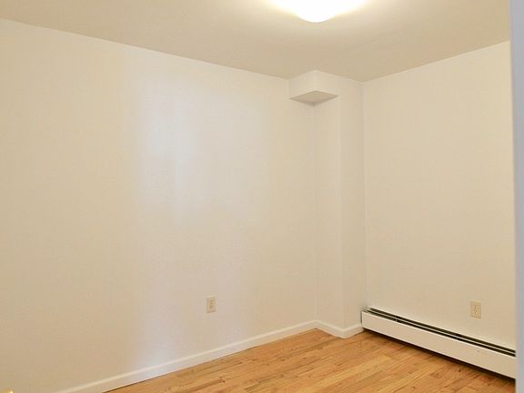 5th image of 183 Greenpoint Ave #3