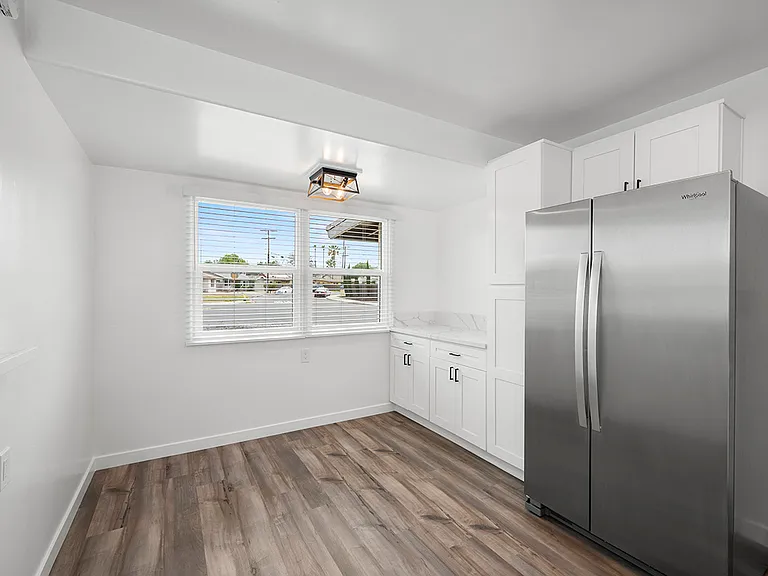 6378 Streamview Dr — Photo 7